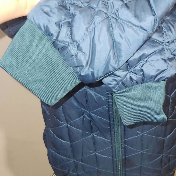 Under Armour Blue Quilted Jacket - Picture 4 of 5
